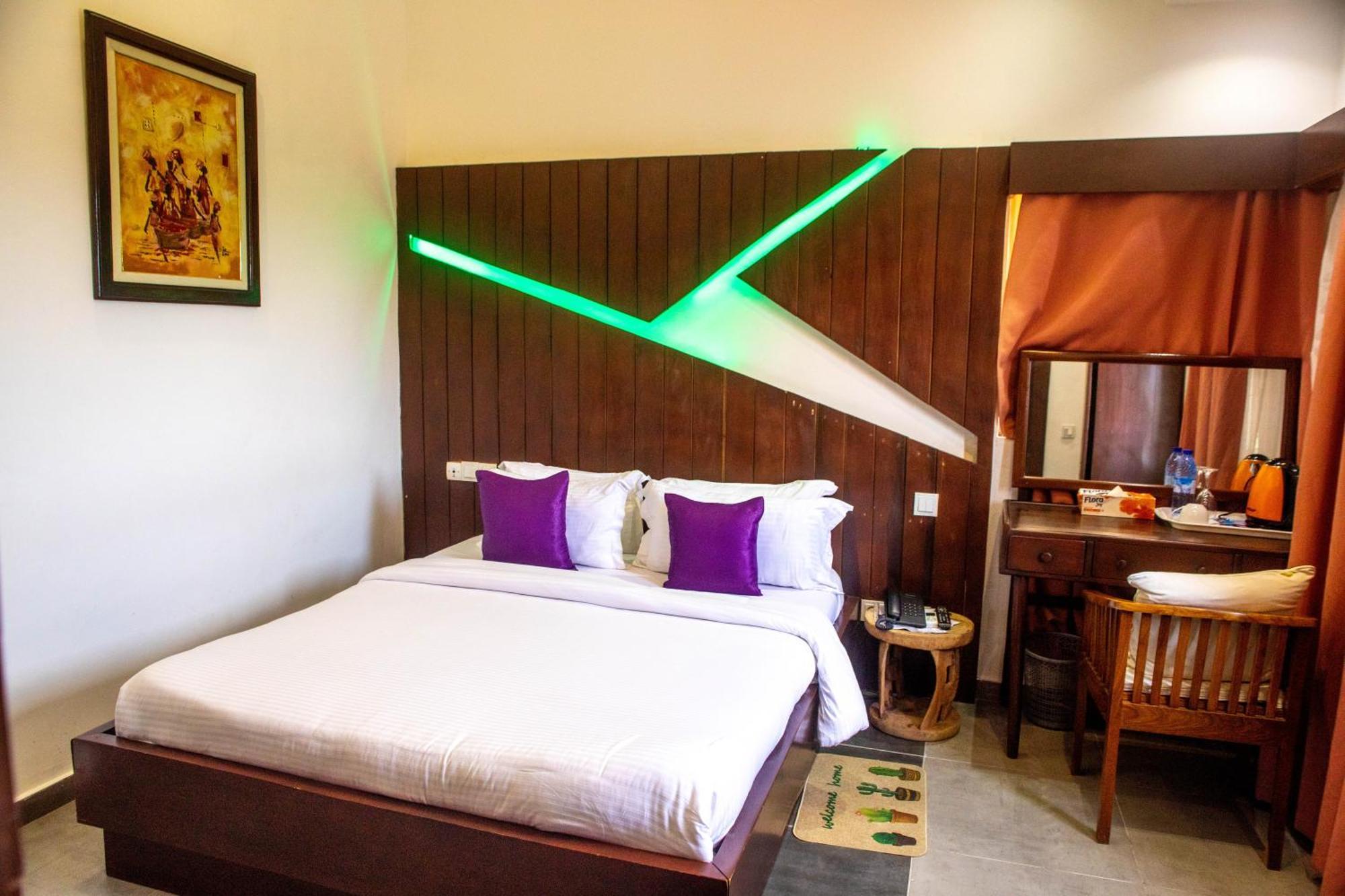 Hotel Les Orchidees Cotonou Zimmer foto