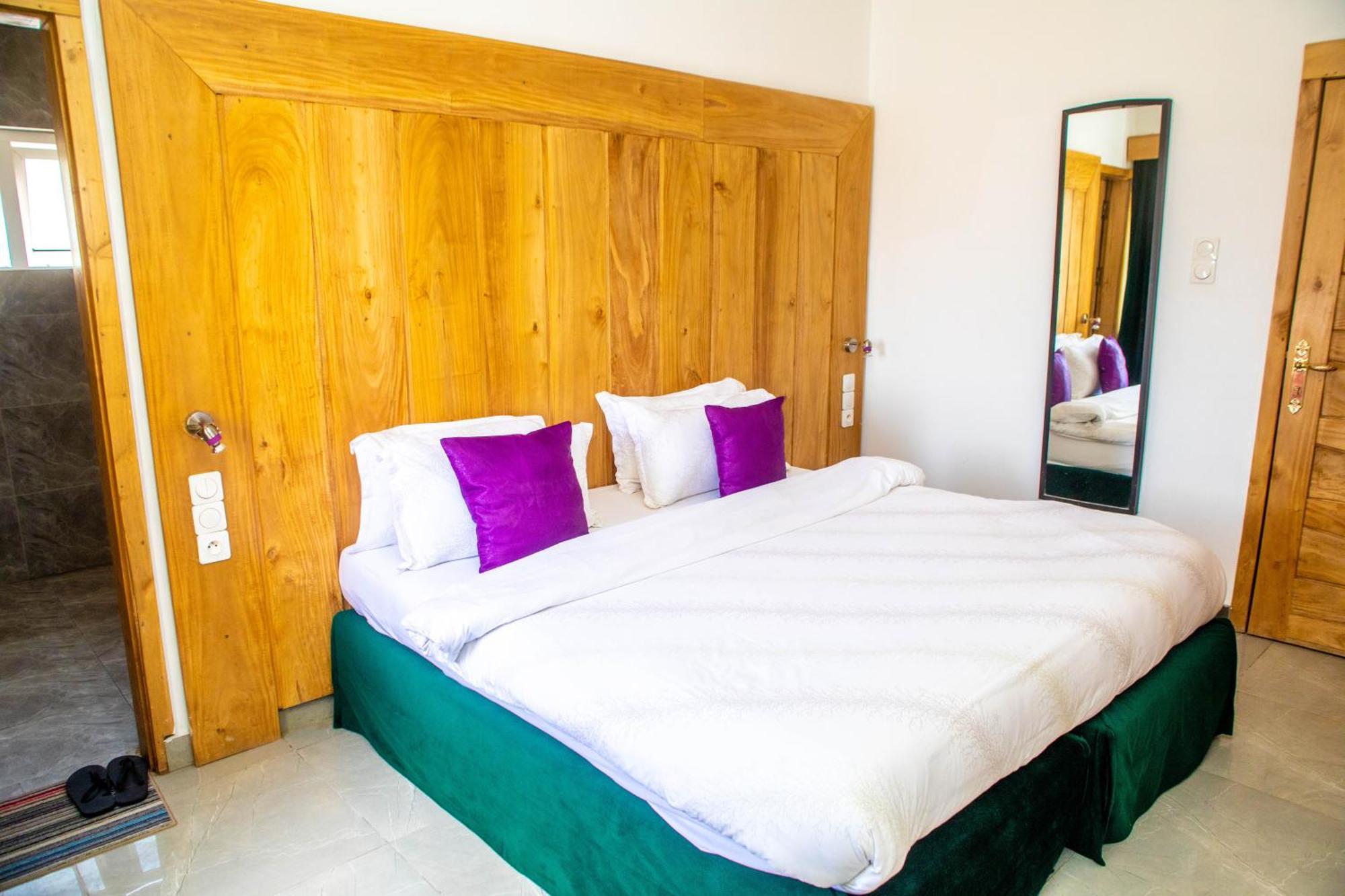 Hotel Les Orchidees Cotonou Zimmer foto