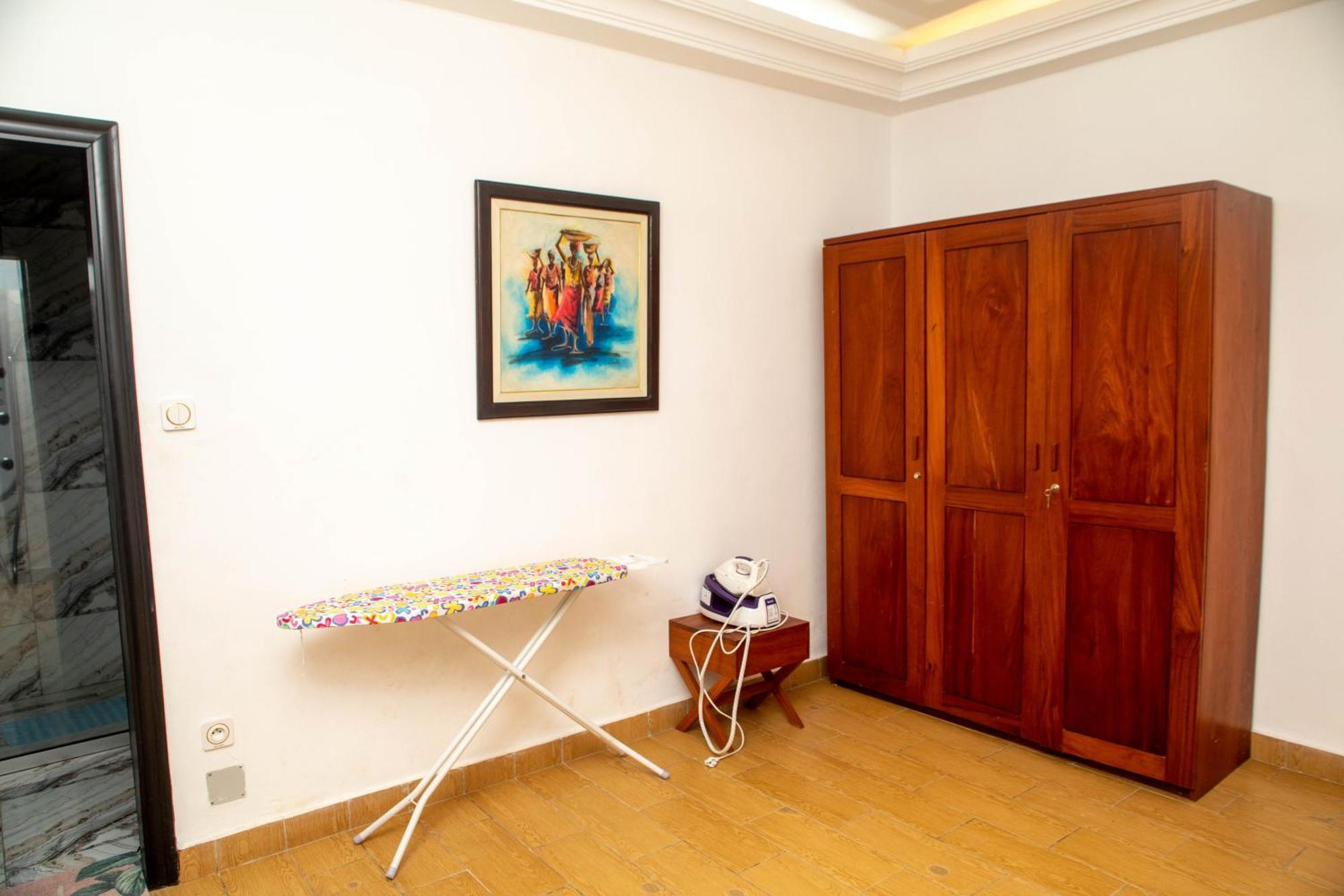 Hotel Les Orchidees Cotonou Zimmer foto